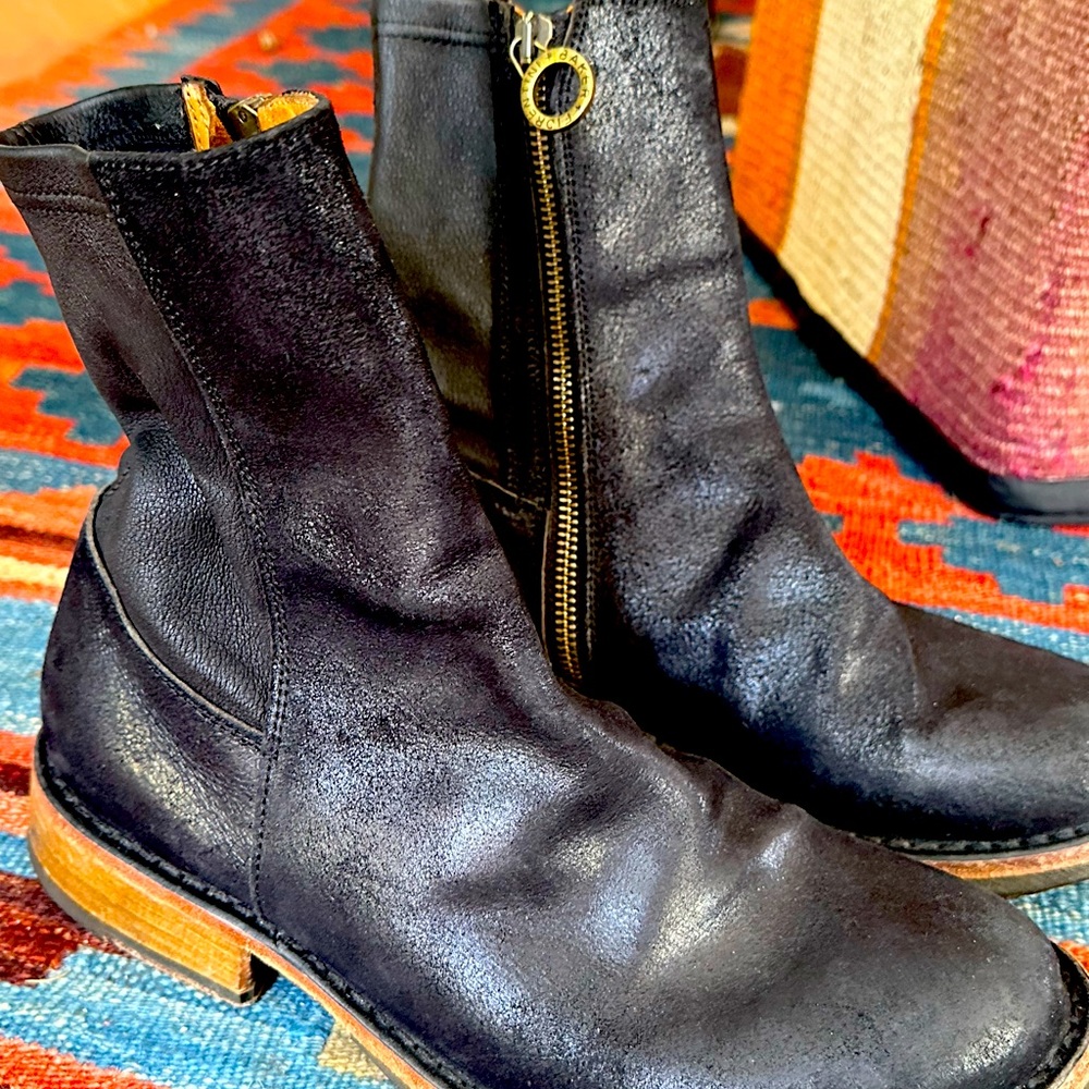 Fiorentini and Baker Ebe in Black